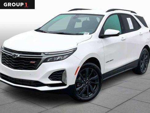 Used 2023 Chevrolet Equinox RS FWD image 1