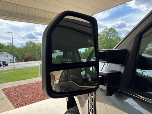 Used 2025 Ford F350 Lariat w/ Chrome Package AWD/4WD image 40