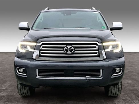 Used 2019 Toyota Sequoia Platinum image 2