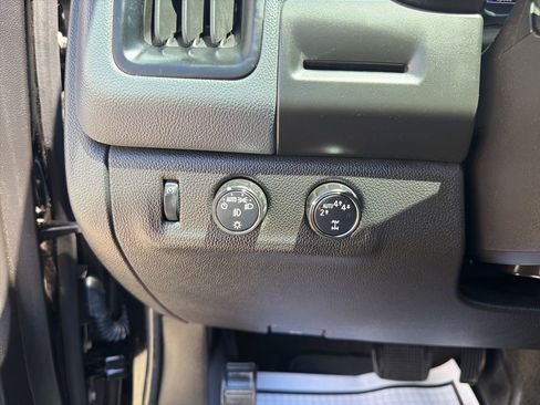 Used 2018 Chevrolet Colorado Z71 AWD/4WD image 22