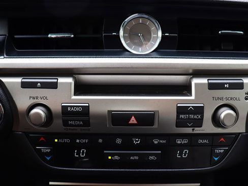 Used 2015 Lexus ES 350 FWD image 45
