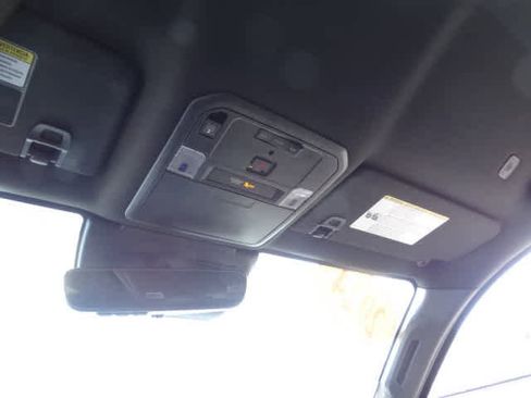 Used 2024 Toyota Tacoma TRD Sport image 36