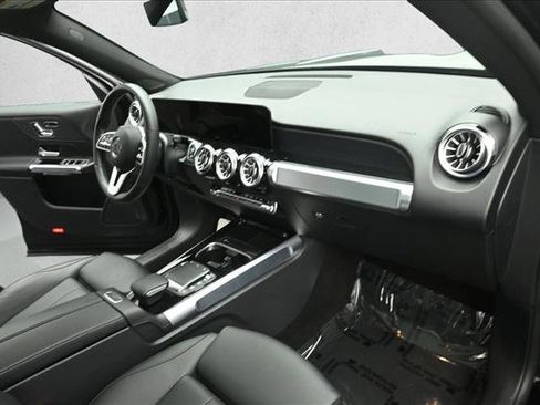 Certified 2023 Mercedes-Benz GLB 250 4MATIC image 28