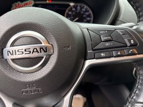 Used 2022 Nissan Sentra SV image 8