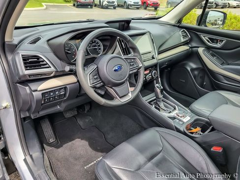 Used 2023 Subaru Forester Limited AWD/4WD image 9