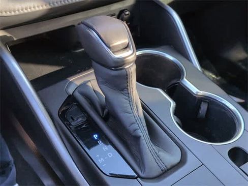 Used 2020 Toyota Highlander XLE image 34