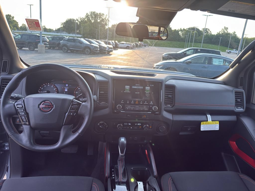 Used 2023 Nissan Frontier PRO-4X w/ Technology Package AWD/4WD image 29