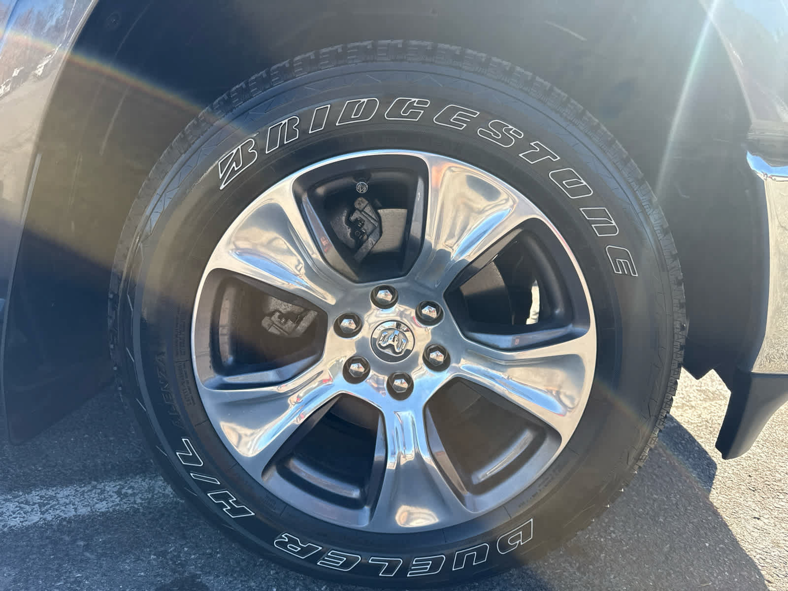 Used 2020 RAM 1500 Laramie AWD/4WD image 11