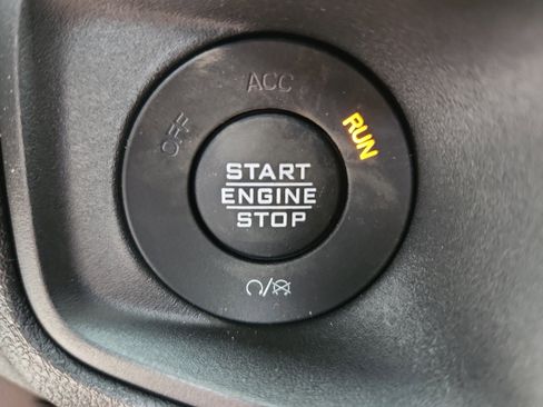 New 2025 Jeep Gladiator Willys image 31