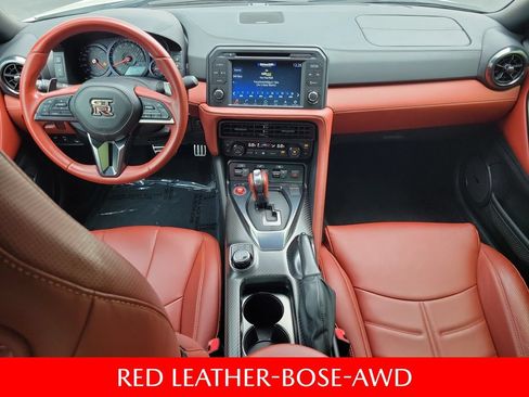 Used 2021 Nissan GT-R Premium AWD/4WD image 15