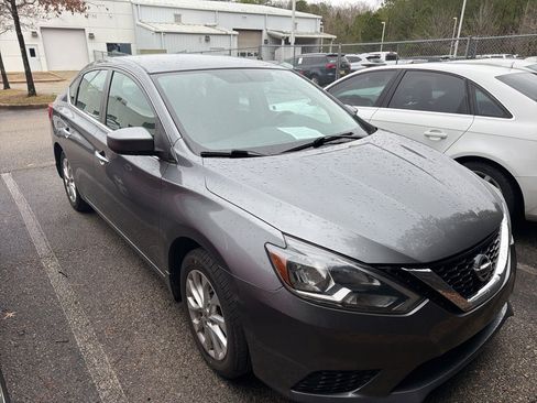 Used 2018 Nissan Sentra SV image 4