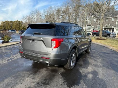 Used 2022 Ford Explorer XLT w/ Equipment Group 202A image 28