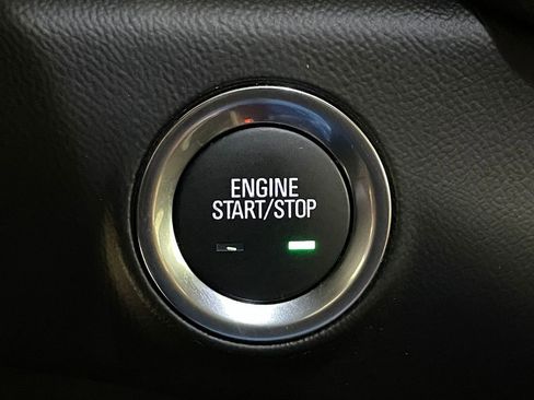 Used 2020 GMC Terrain SLE w/ Driver Convenience Package FWD image 27