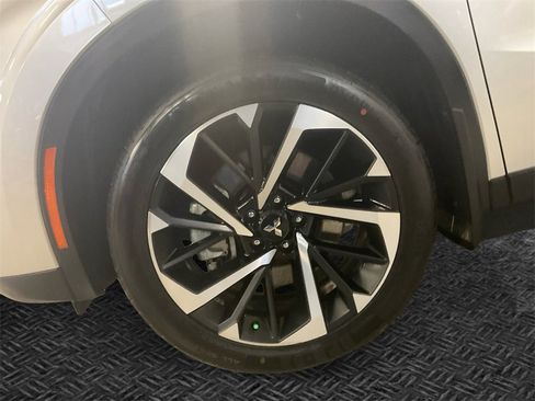 Used 2024 Mitsubishi Outlander SE image 11