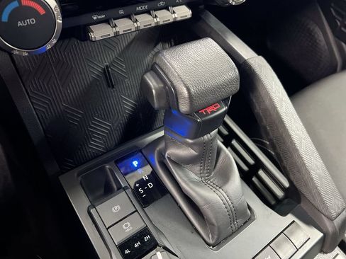 Used 2024 Toyota Tacoma TRD Off-Road AWD/4WD image 18