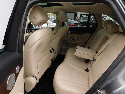 Used 2020 Mercedes-Benz GLC 300 4MATIC image 14