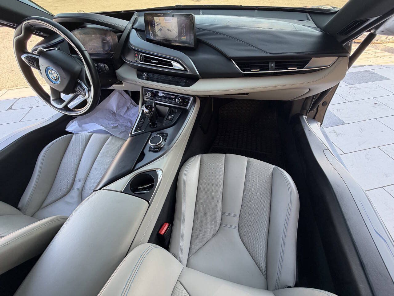 Used 2015 BMW i8 AWD/4WD image 30