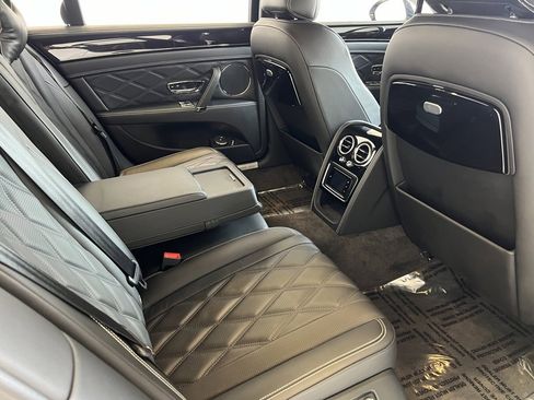 Used 2014 Bentley Flying Spur W12 image 37