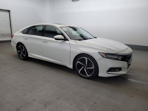 Used 2018 Honda Accord Sport image 11