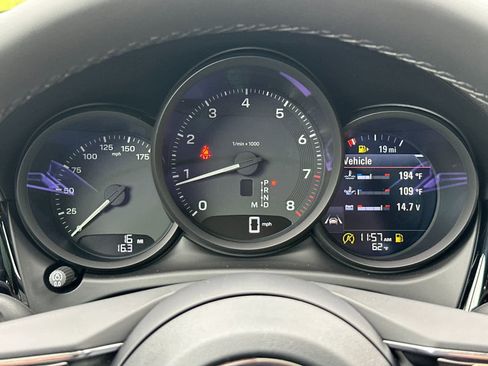 New 2026 Porsche Macan image 28