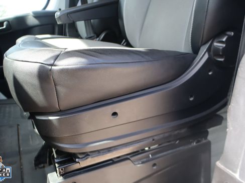 Used 2024 RAM ProMaster 2500 w/ Convenience Group FWD image 13