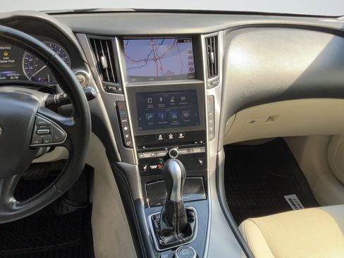 Used 2015 INFINITI Q50 Premium w/ Navigation Package RWD image 12