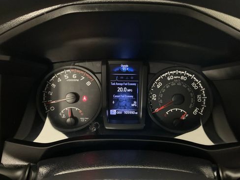 Used 2018 Toyota Tacoma SR w/ SR Convenience Package RWD image 26