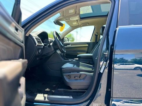 Used 2023 Volkswagen Atlas SEL AWD/4WD image 11