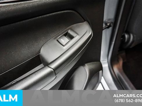 Used 2025 Chevrolet TrailBlazer LT FWD image 48