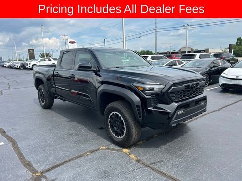 Used 2026 Toyota Tacoma TRD Off-Road AWD/4WD image 19