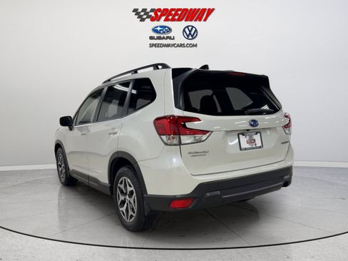 Certified 2024 Subaru Forester Premium AWD/4WD image 8