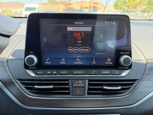 Used 2024 Nissan Altima 2.5 SV FWD image 22