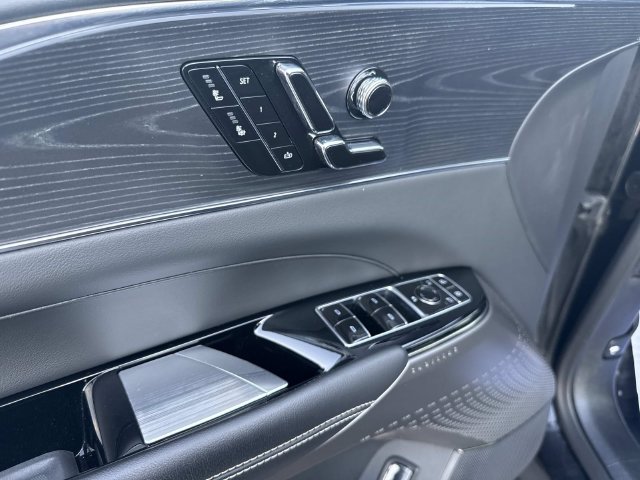 Certified 2024 Cadillac Lyriq Sport w/ LPO, Floor Liner Package AWD/4WD image 15