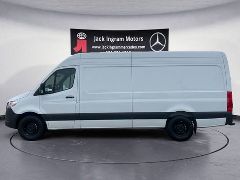 New 2026 Mercedes-Benz Sprinter 2500 image 2