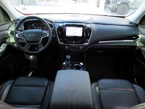 Certified 2021 Chevrolet Traverse RS image 12