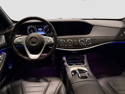 Used 2018 Mercedes-Benz S 560 4MATIC Sedan image 22
