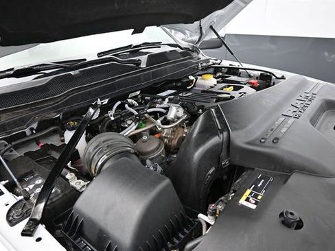 Used 2026 RAM 3500 Laramie w/ Towing Technology Group AWD/4WD image 20