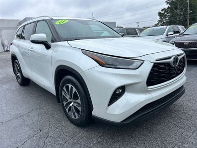 Used 2024 Toyota Highlander XLE