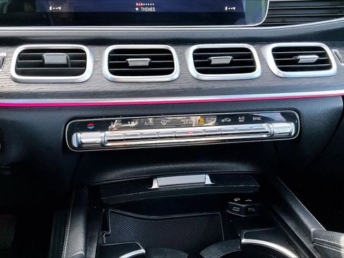 Used 2022 Mercedes-Benz GLE 450 4MATIC image 35