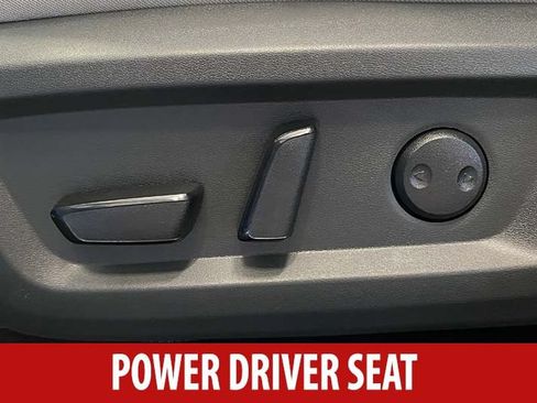 Used 2017 Hyundai Santa Fe Sport w/ 2.4L Tech Package 04 AWD/4WD image 8