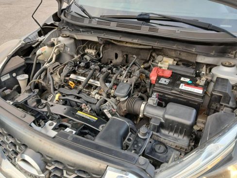 Used 2018 Nissan Kicks SV image 17