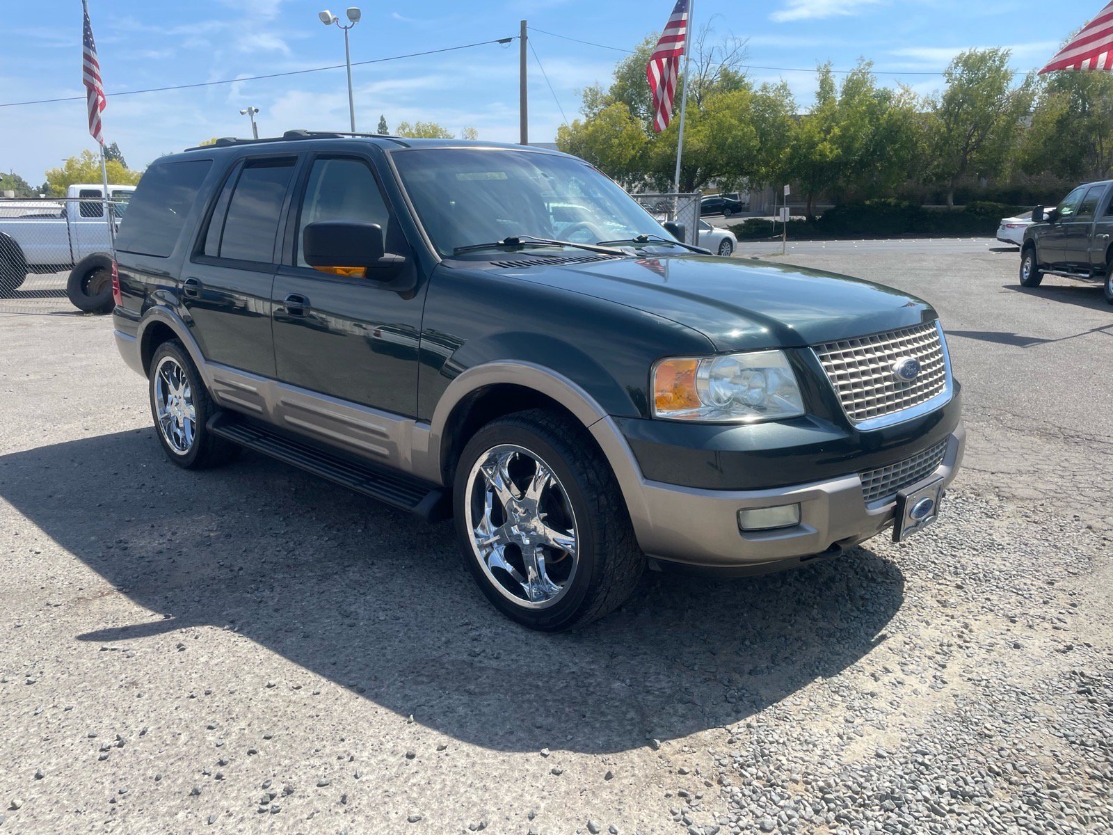 Used 2003 Ford Expedition Eddie Bauer AWD/4WD image 2
