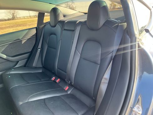 Used 2023 Tesla Model 3 Standard Range image 25