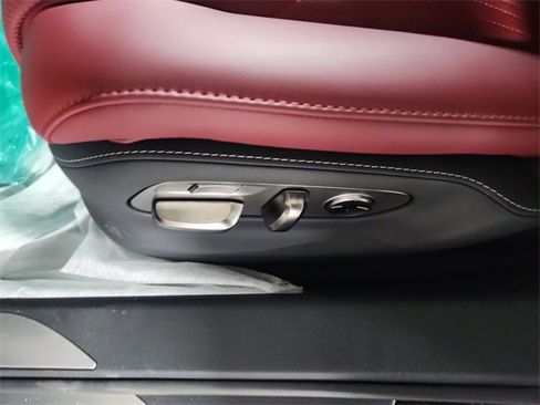 New 2026 Lexus LS 500 AWD image 12