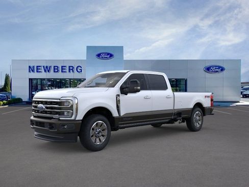 New 2025 Ford F250 King Ranch w/ FX4 Off-Road Package AWD/4WD image 3