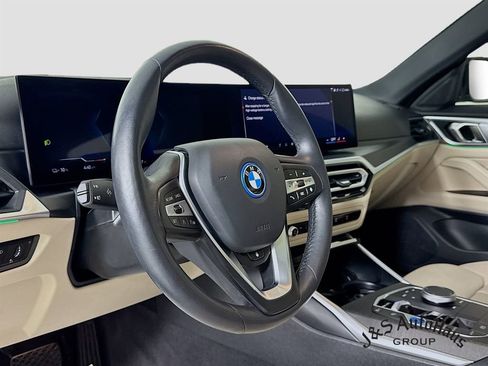 Used 2024 BMW i4 eDrive35 w/ Premium Package image 9