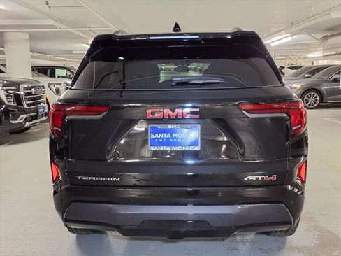 Used 2026 GMC Terrain AT4 w/ Convenience Package III image 9