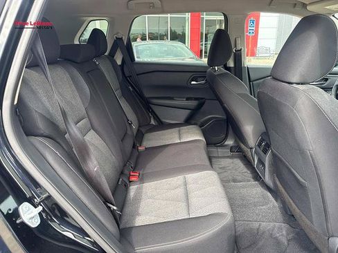 Used 2026 Nissan Rogue SV AWD/4WD image 9