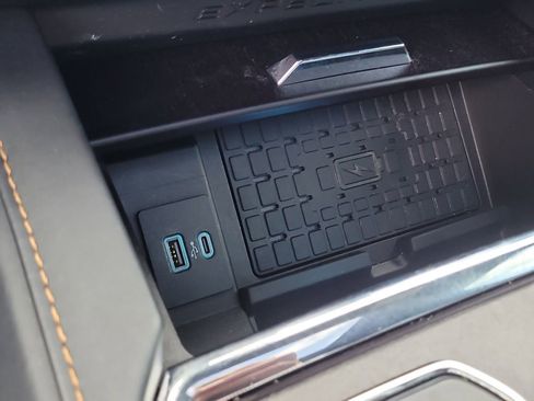 Used 2023 Ford Expedition Platinum image 27