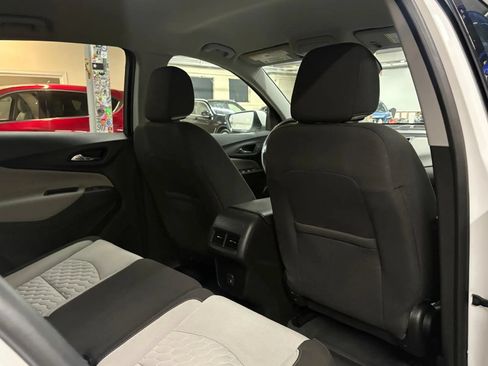 Used 2019 Chevrolet Equinox LT AWD/4WD image 25